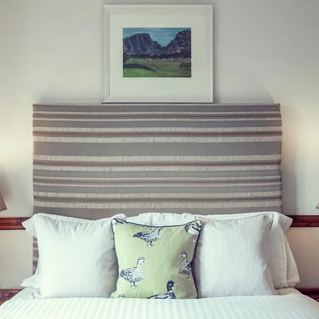 Ardagh & Restaurant 4*