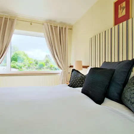 Ardagh & Restaurant 4*