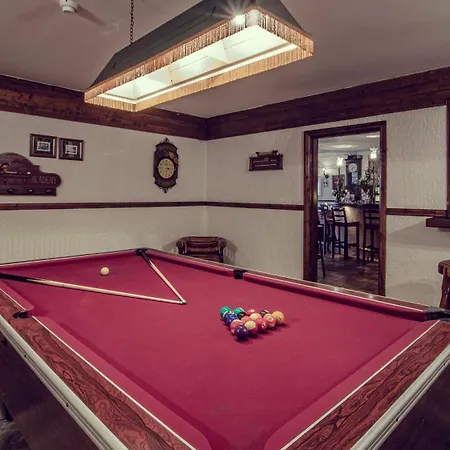 Ardagh & Restaurant 4*