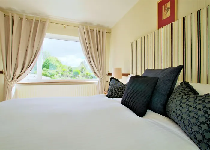 Ardagh & Restaurant 4*